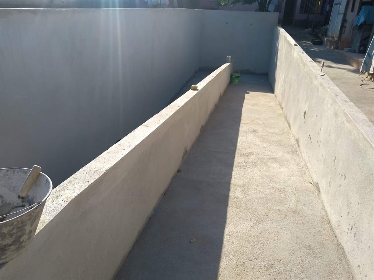 Rampa com reboco e acabamento