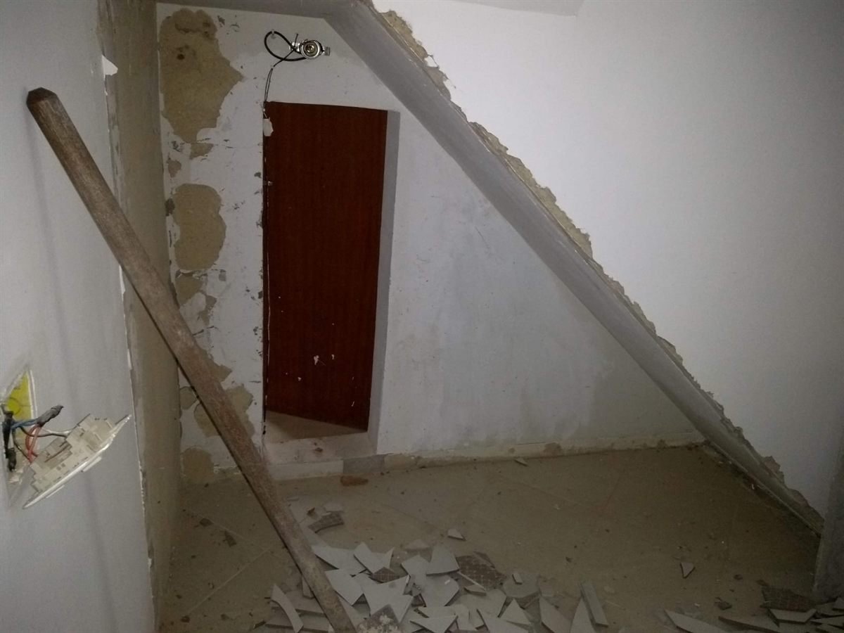 Escada durante a obra